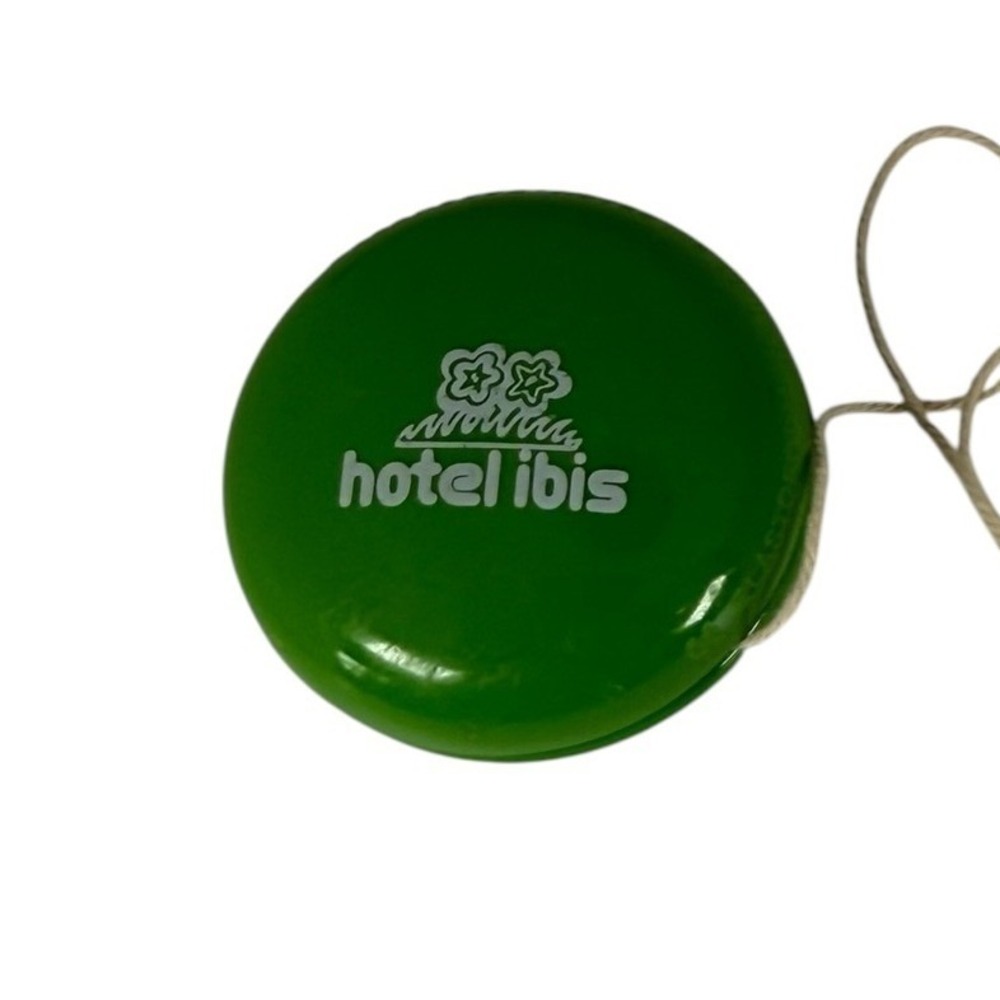 VTG Hotel Ibis Yo-Yo‎ Toy Green Retro Resort Travel Promo Toy Sulzbach-Rosenberg